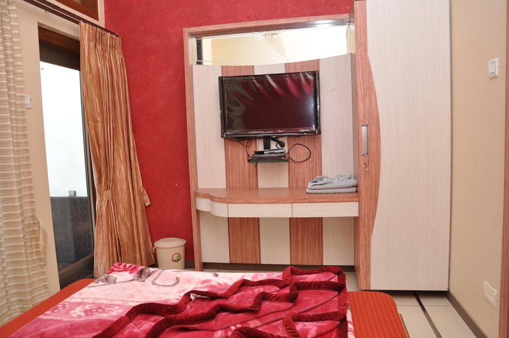 Raval Bunglow Otel Panchgani Dış mekan fotoğraf