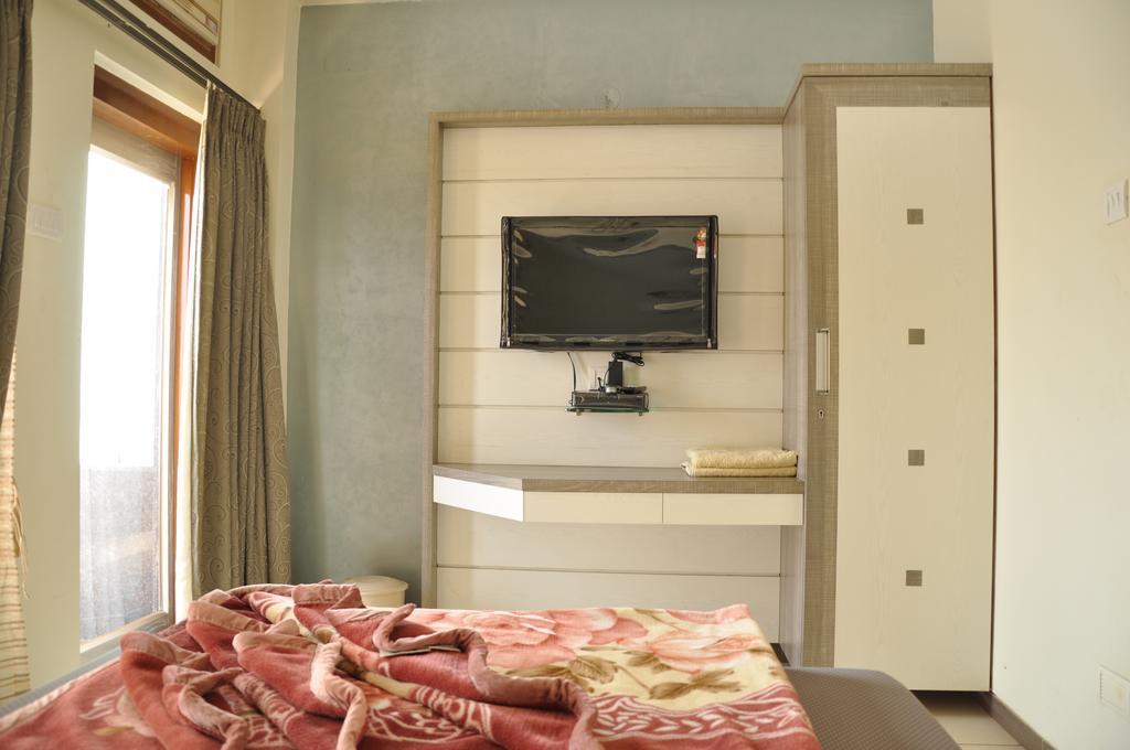 Raval Bunglow Otel Panchgani Dış mekan fotoğraf