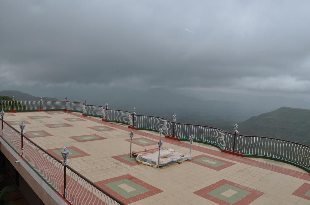 Raval Bunglow Otel Panchgani Dış mekan fotoğraf